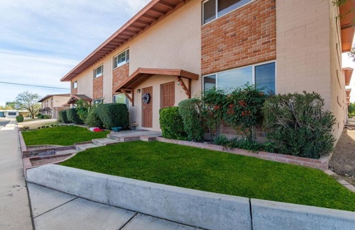 Midtown Condo | Sweet home nearby UOA