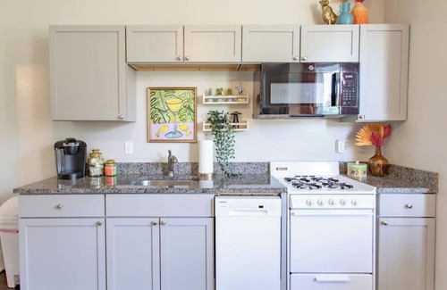 Bloomfield Apartment | Sweet Little Suite Near Hospital & Park