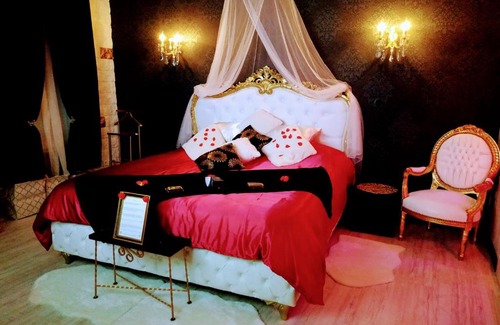 Val de Briey Hotel | Sweet Love,Love Hôtel