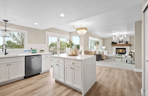 Weldon Spring Heights House | Sweet Luxury Pool Home - Saint Charles