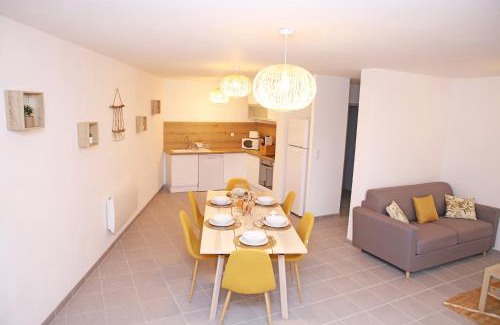 Eauze Apartment | #Sweet Moments By Eauz'Homes -WiFi-Netflix