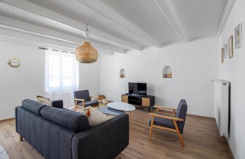 Cattenom Apartment | Sweet-Pastel