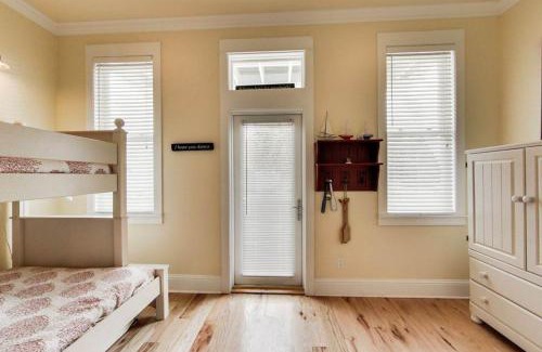 Sunnyside House | Sweet Retreat