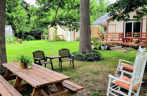 St. Charles House | Sweet Riverside Ranch