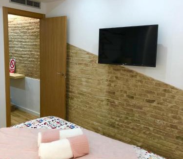 Collblanc y La Torrassa Apartment | Sweet Room Barcelona