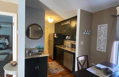 Blowing Rock Condo | Sweet Spot-5 star 2nd floor condo/downtown/walk to Main st Blowing Rock/ski App