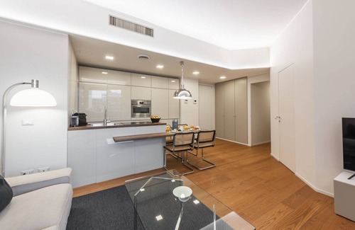 Milan Centre Apartment | Sweett | Luxury Velasca IX