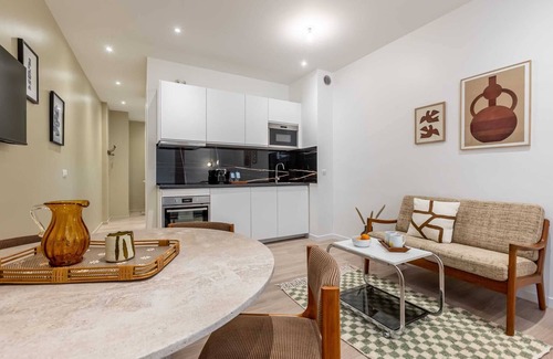 Quartier de la Place-Vendome Apartment | Sweett | Madeleine II