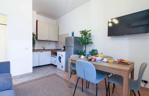 Zona Solari Apartment | Sweett | Modigliani - One Bedroom Apartment, Sleeps 4