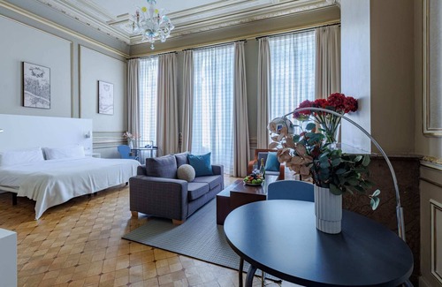 Upper Town Apartment | Sweett | Suite Signature Mas A-21