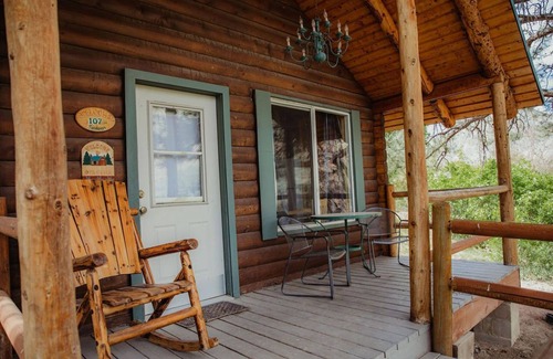 Sevier Cabin | Sweetwater Springs Cabin