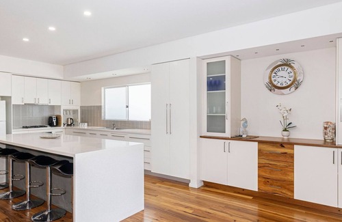 West Busselton House | Swell Times Holiday Home - Busselton
