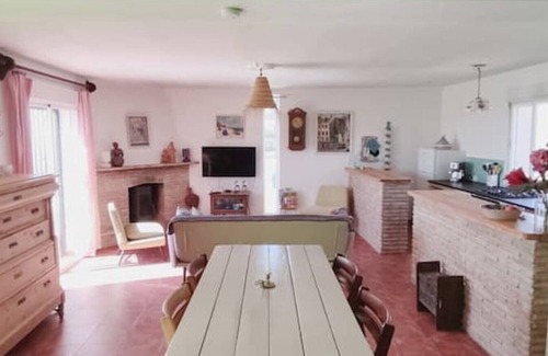 Almunecar Villa | Swimming Pool, Seaviews & All Day Sunshine Villa in Almuñécar, Costa Tropical.