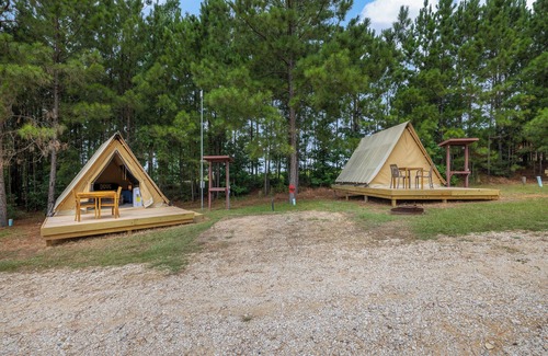 Onalaska RV Rental | Swims and Sunsets, Glamiping at Lake Livingston