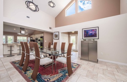Groveland House | SWISS 105 - Lake Olsen