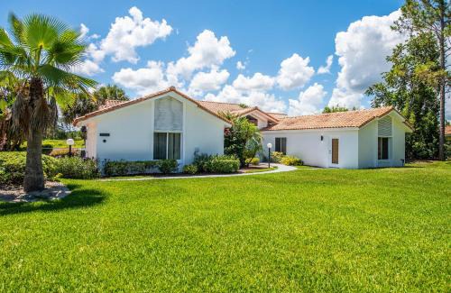 Groveland House | SWISS 57 - Lake Denise