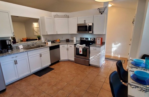 Groveland House | Swiss Bliss! | 3 Bed, 2 Bath
