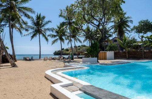 Ambondrona Hotel | Swisscocobeach