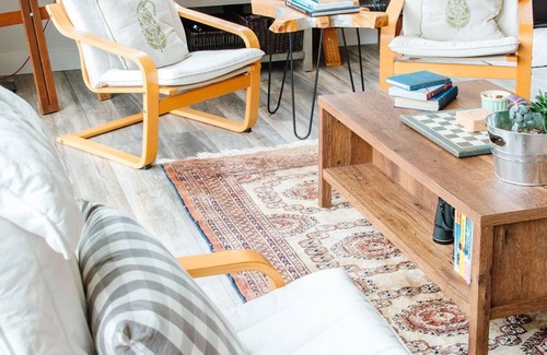Black Creek Cabin | SwitchingOff: A West Coast Contemporary Cabin Overlooking Nature