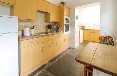 Glyndyfrdwy House | SWN Y COED, family friendly, character holiday cottage in Glyndyfrdwy
