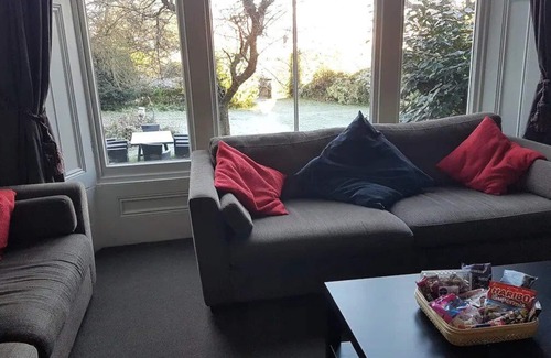 Reading Bed & Breakfast | Swollows House