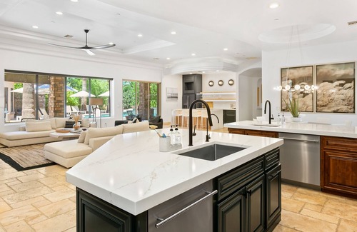 Central Scottsdale House | SWSS Hidden Palm: Luxe 8-bedroom retreat w/golf sim, wellness room. Perfect for corporate getawa.