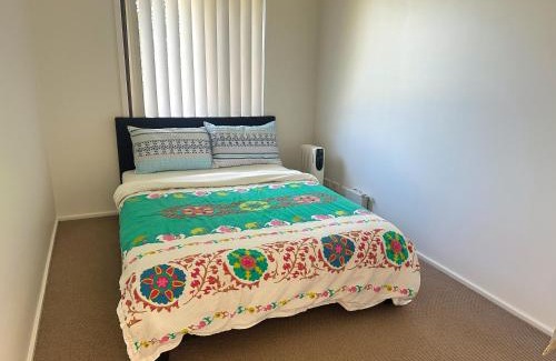 Kingswood Villa | Sydney Blue Mountain Haven 4BR