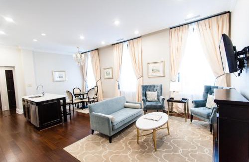 Queens Square Hotel | Sydney Boutique Inn & Suites