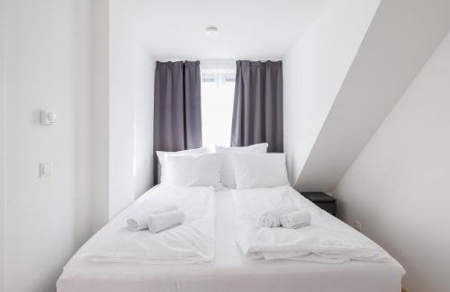 Neulerchenfeld Apartment | SYMPHONY Apartments 38 - Modern Loft with Terrace and Grill in Central Location