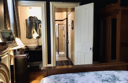 Over-the-Rhine Hotel | Symphony Hotel & Restaurant