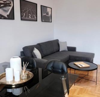 Piraeus Apartment | SynPiraeus Apartments & Studios
