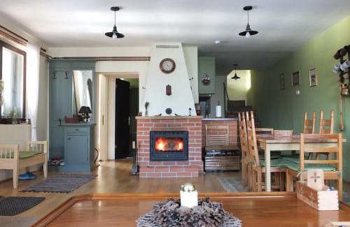 Odorheiu Secuiesc Villa | Szejke Villa