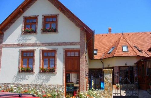 Berkenye Bed & Breakfast | Szent Anna Étterem és Panzió