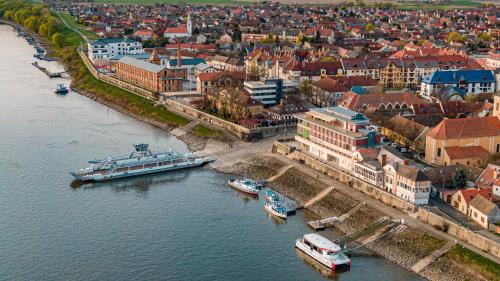 Mohacs Hotel | Szent János Hotel