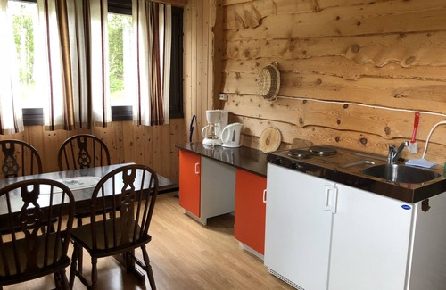 Hamaroy Cabin | Tømmerneset Camping