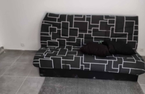 Dijon Apartment | T1 Meublé et Refait à Neuf