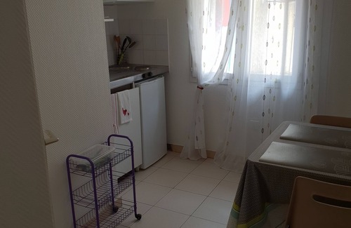 Sete Apartment | T1 royal setting, imperial view: cozy T1 with air conditioning and Wi-Fi
