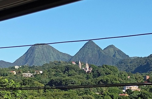 Fort-de-France Apartment | T2 apartment located on the heights of Fort de France with a view of the pitons