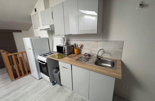 Tallard Apartment | T2 attic apartment in the center of Tallard