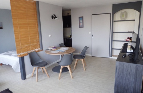 Berck-sur-Mer Apartment | T2 bright near beach and city center + WIFI