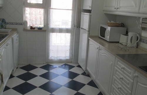 Areias de Sao Joao Condo | T2 Cond. Privado A/C. piscinas, praia a 500m