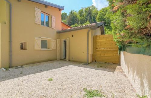 Saint-Didier-au-Mont-d'Or Apartment | T2 neuf proche Lyon, St-Didier-au-Mont-d'Or