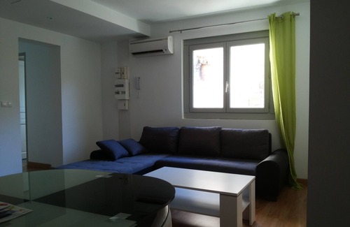Avignon City Centre Apartment | T2 remakes has nine INTRA MUROS Vernet CONDITIONING SECTOR