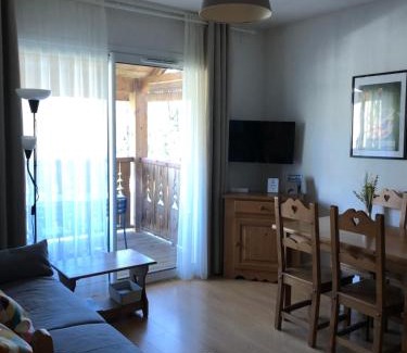 Brie Apartment | T2 tout confort Ax les thermes