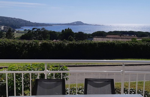 Molini Apartment | T2 with splendid sea view over the Gulf of Ajaccio and 400m from the beach.