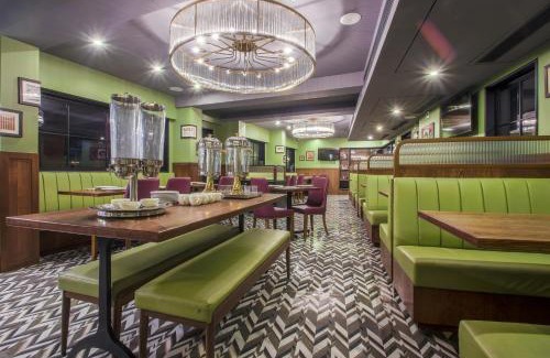 Vile Parle East Hotel | T24 Retro