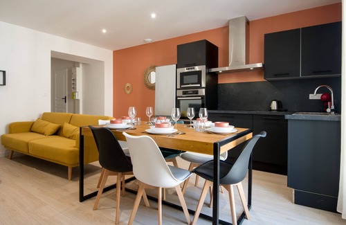 Rochefort Apartment | T3 de Haut Standing, Hypercentre Rochefort, Arrivée Autonome