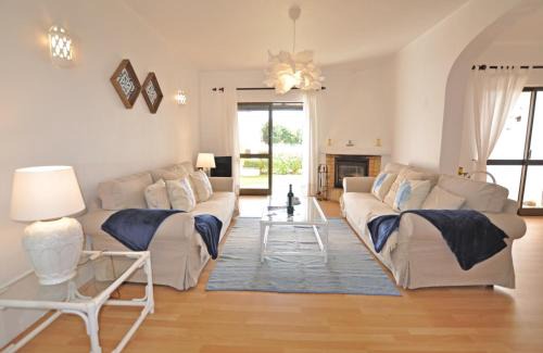 Alporchinhos House | T3 Holiday Cottage near the beach | B111