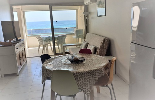 Le Lavandou Apartment | T3 in the heart of the city, on the waterfront, QUIET, Owners nearby