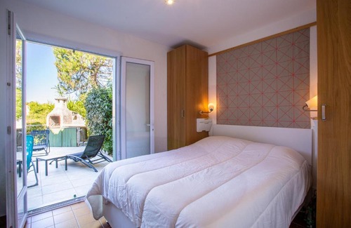 Saint-Cyr-sur-Mer Apartment | T3 Rez de Jardin,Piscine Privée